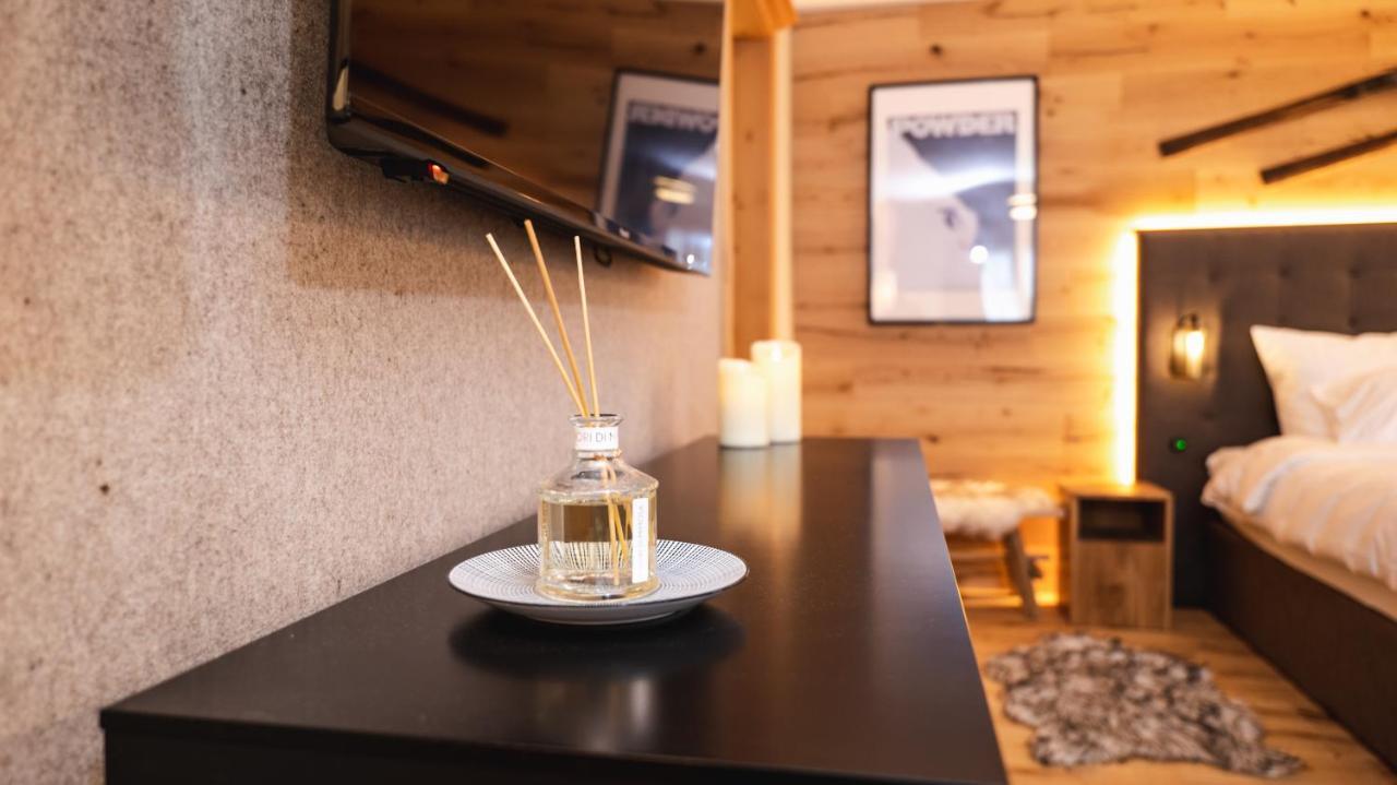 Wunderstay Alpine 3 Chic Studio Central Location Клостерс Экстерьер фото